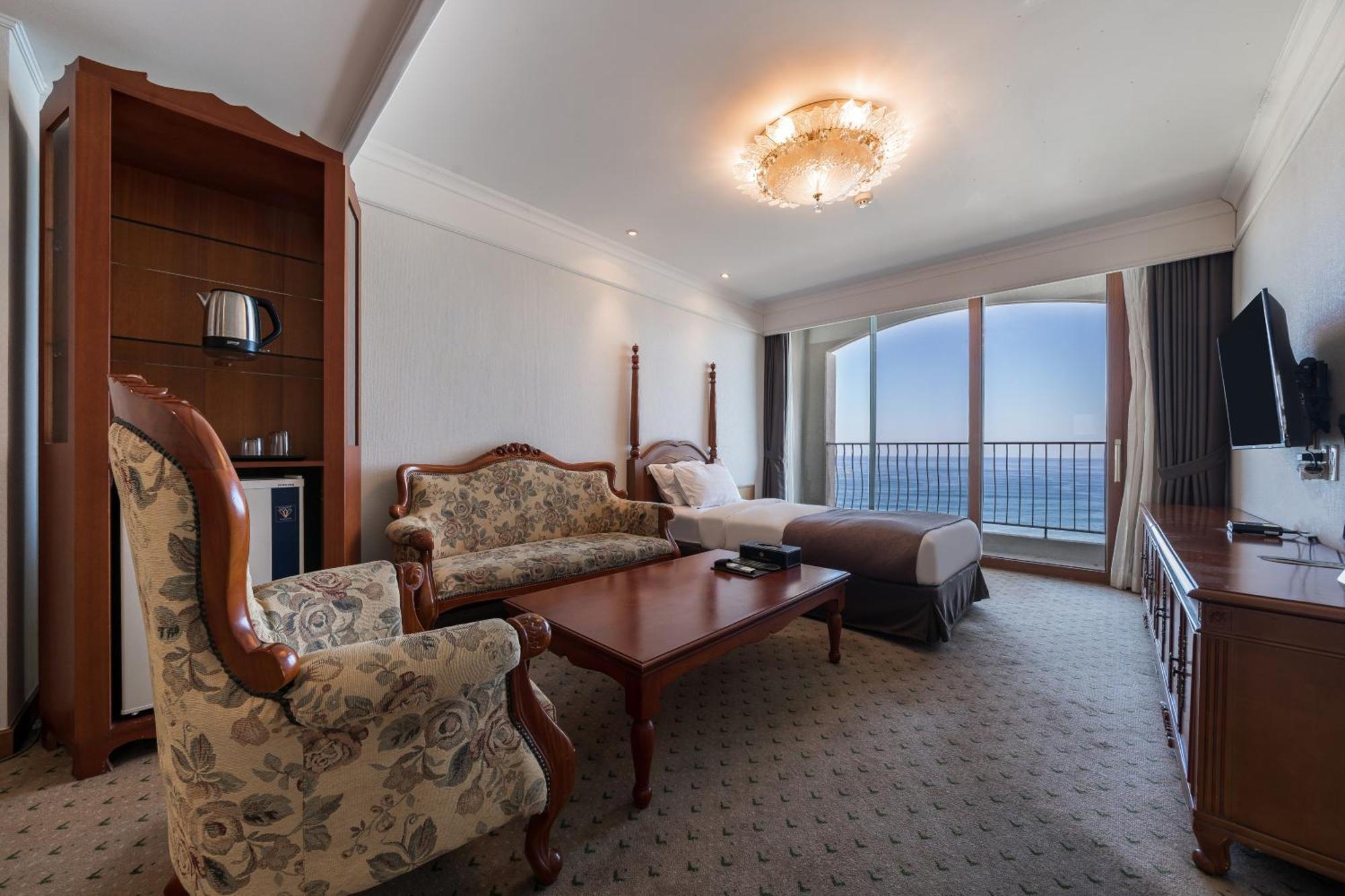 Hotel Maremons Sokcho Exterior photo
