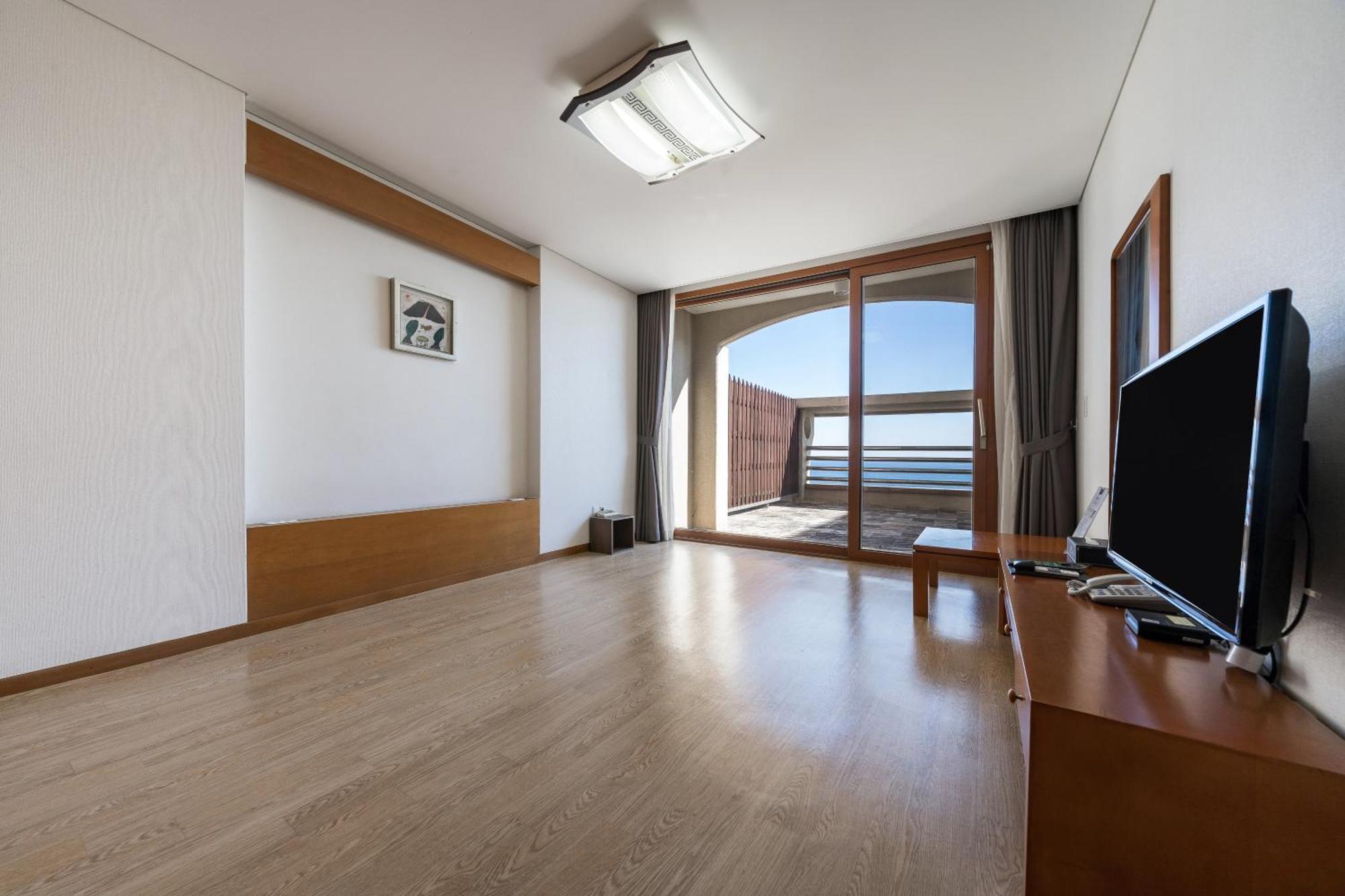 Hotel Maremons Sokcho Exterior photo