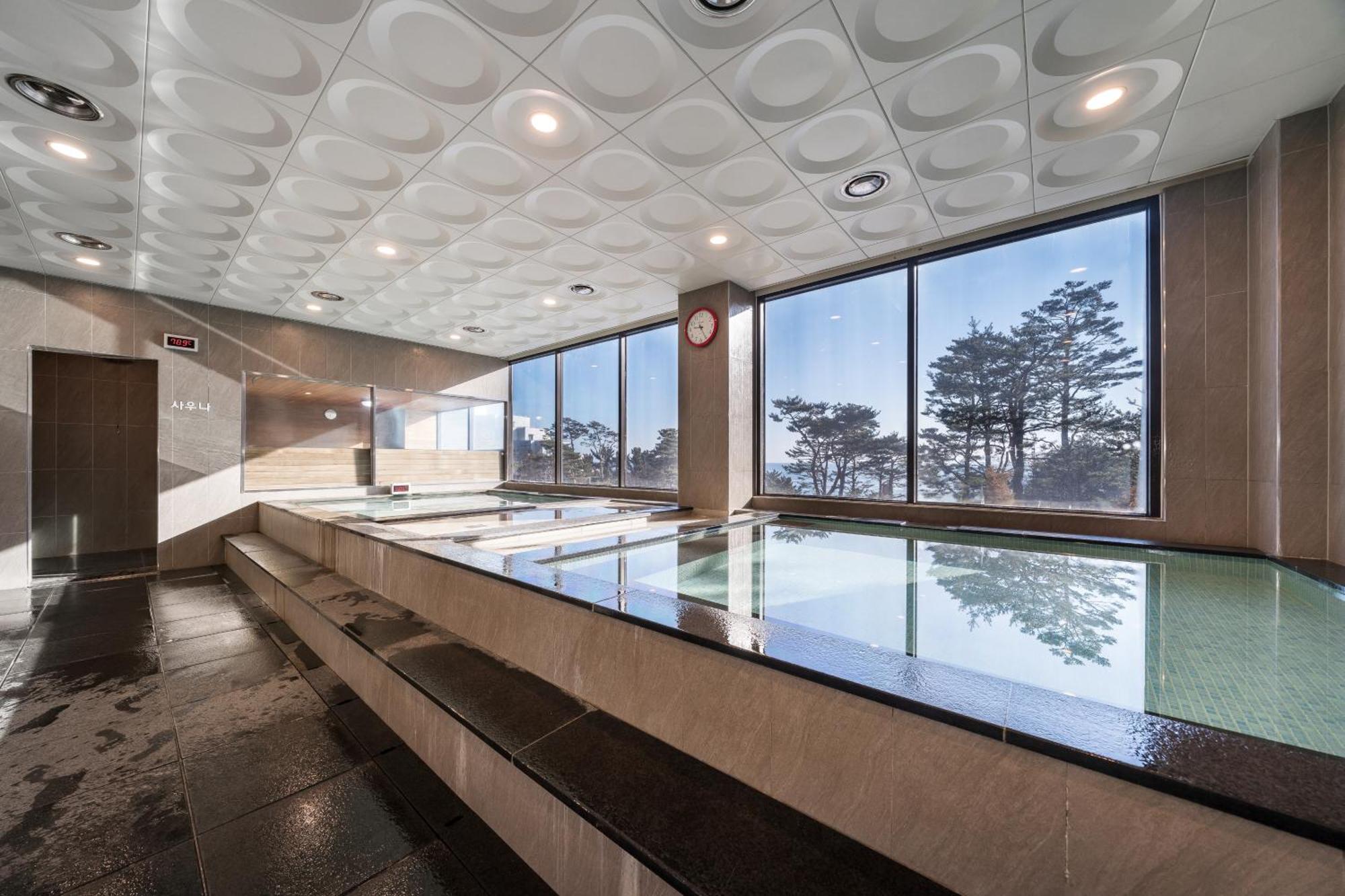 Hotel Maremons Sokcho Exterior photo